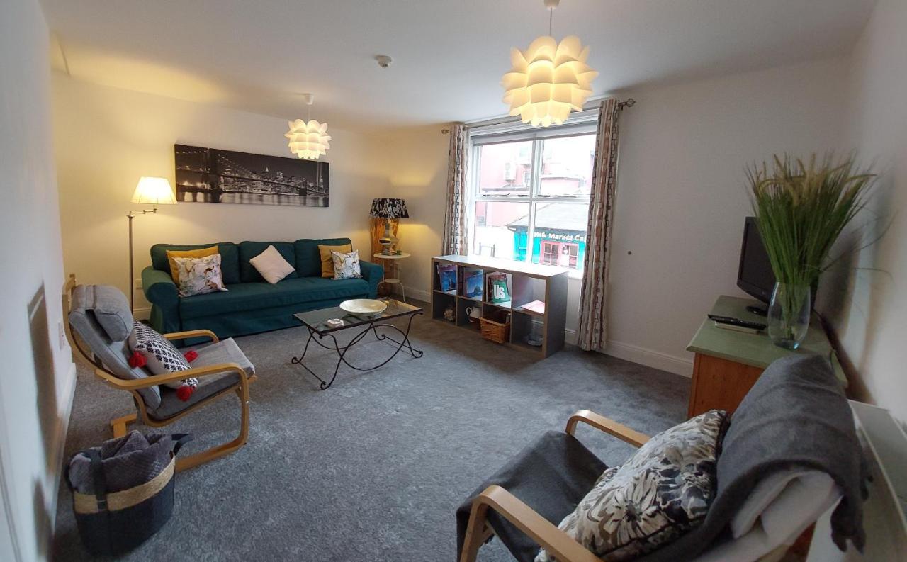 Daltons Bar Apartment *